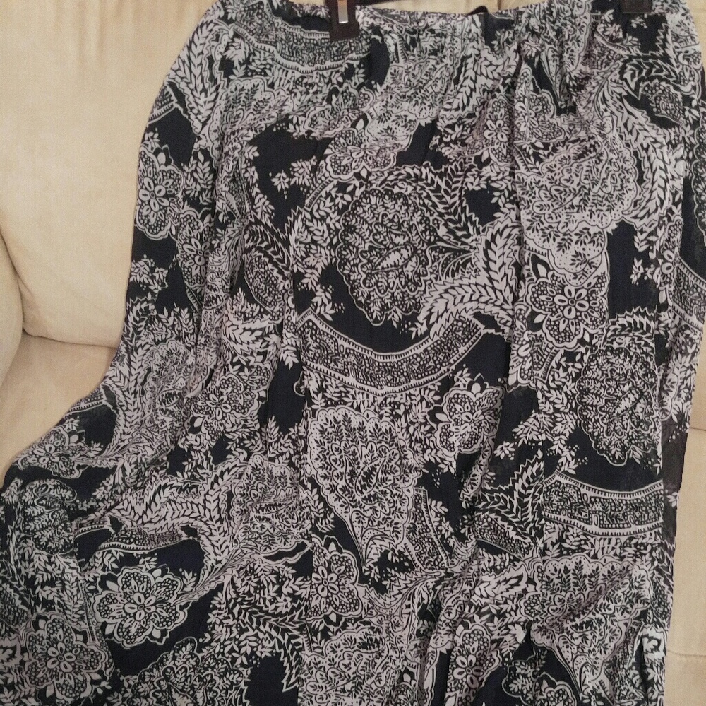 Avenue maxi skirt